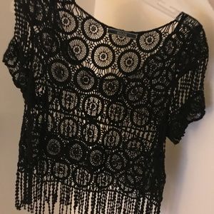Dillards/Dulcie Crotchet Fringe Top
